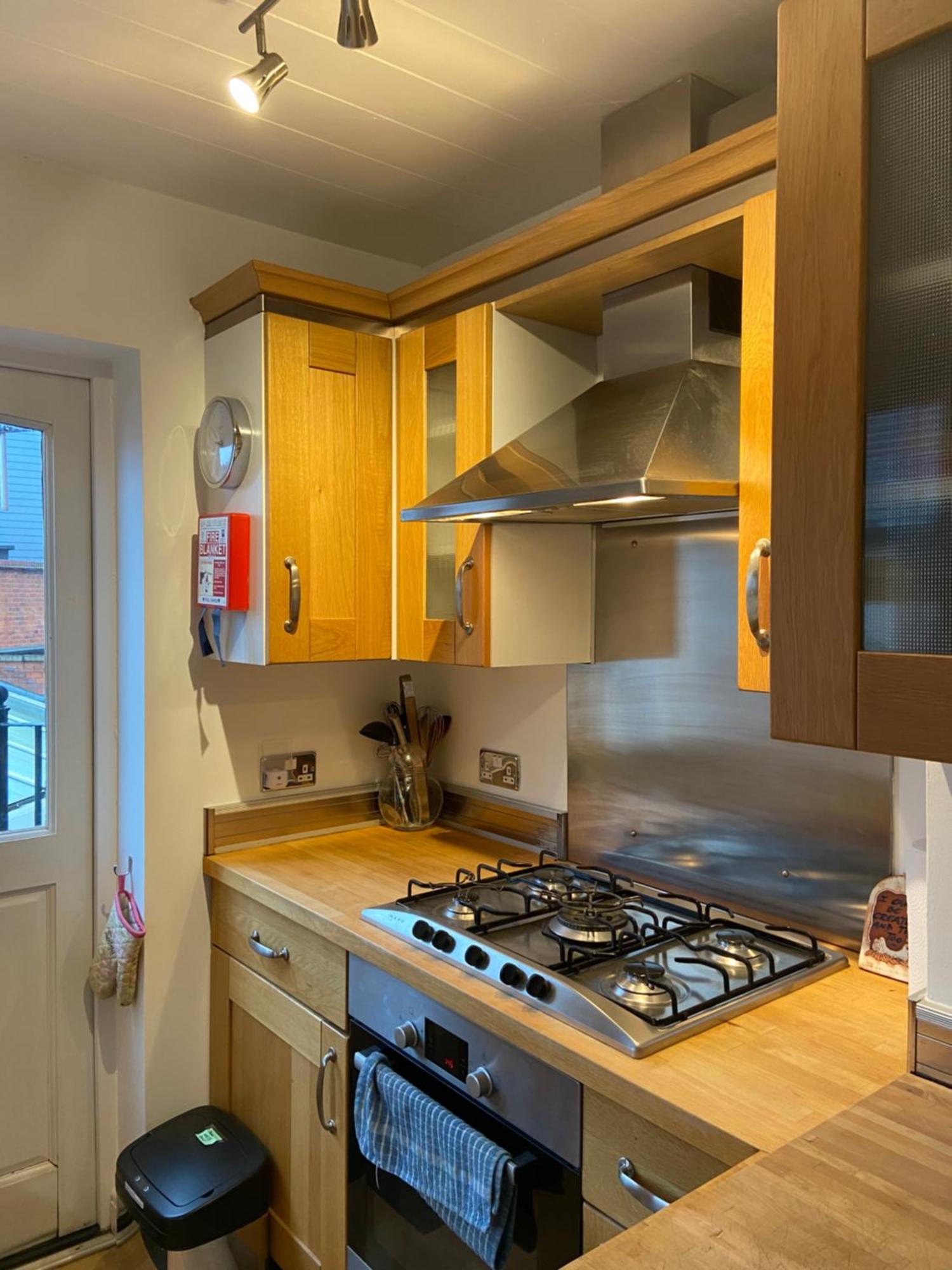 Deluxe Three Bed Bnb In Henley-On-Thames Near Station River & Town Centre Bagian luar foto